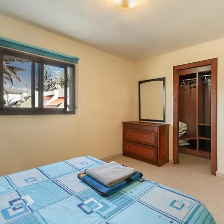 Apartment Big 2-bedroom In Tenerife South *