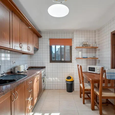 Apartment Big 2-bedroom In Tenerife South *