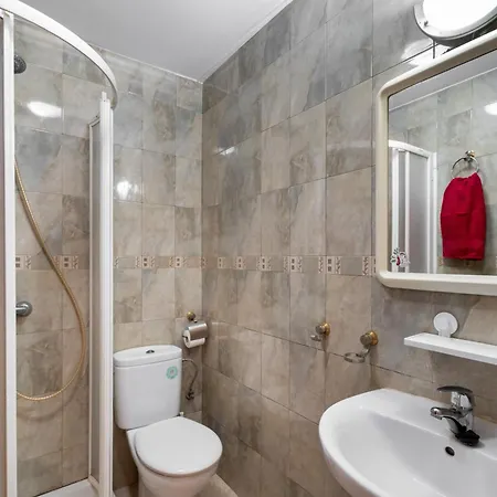 Apartment Big 2-bedroom In Tenerife South