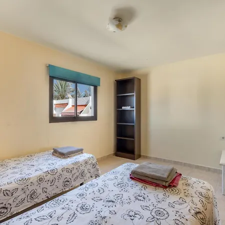 Big 2-bedroom In Tenerife South Arona (Tenerife)